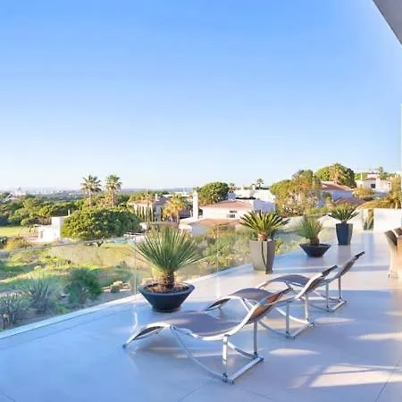 Villa Sleeps 10 Pool Air Con T715830