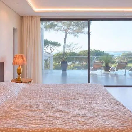 Villa Sleeps 10 Pool Air Con T715830