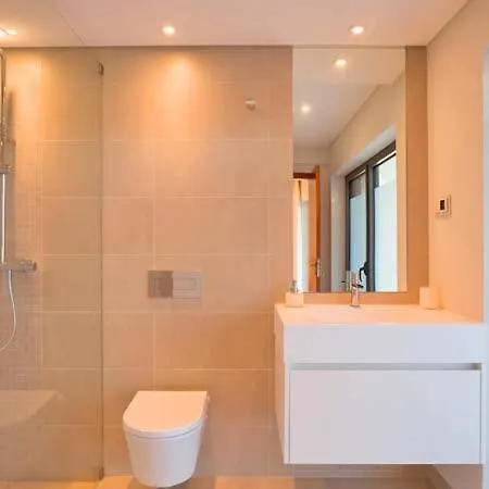 Sleeps 10 Pool Air Con T715830 * Vale do Lobo