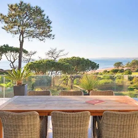 Sleeps 10 Pool Air Con T715830
