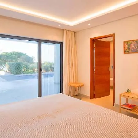 Sleeps 10 Pool Air Con T715830 Vale do Lobo